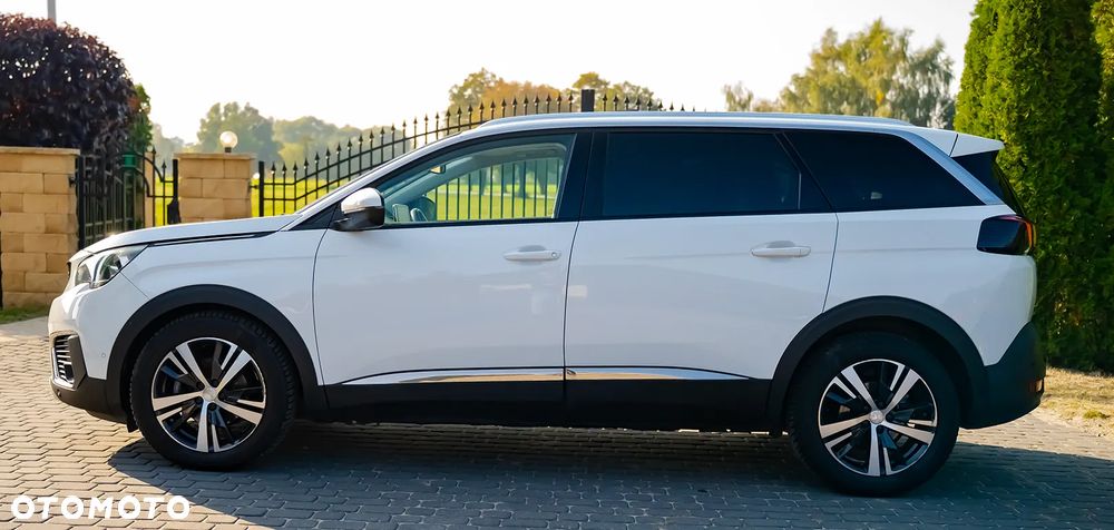 Peugeot 5008 BlueHDi 120 EAT6 Allure - 23