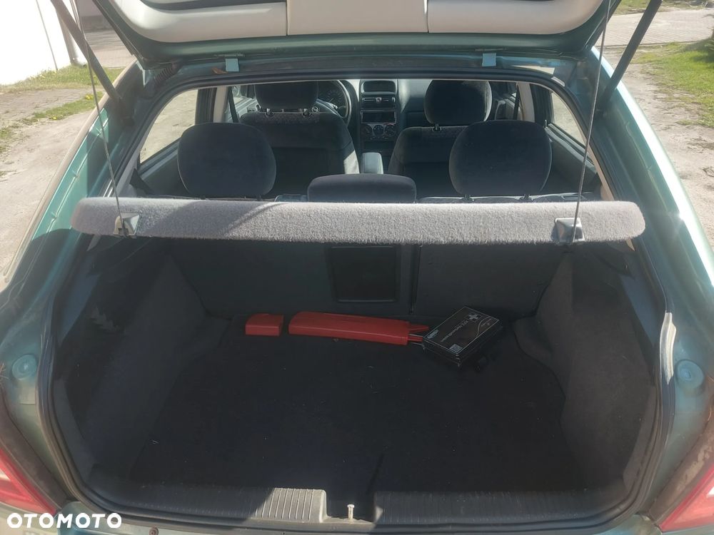 Opel Astra 1.6 16V Mid - 10