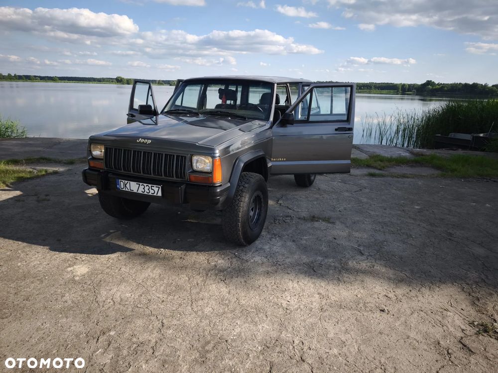 Jeep Cherokee 4.0 Limited - 18