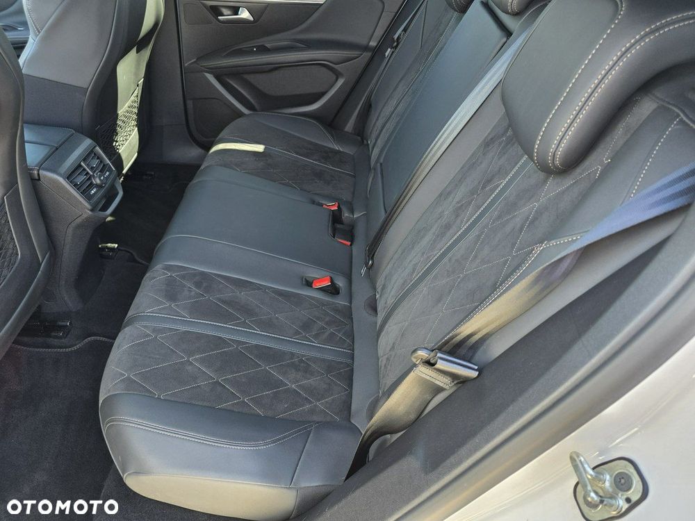 Peugeot 3008 2.0 BlueHDi GT S&S EAT8 - 39