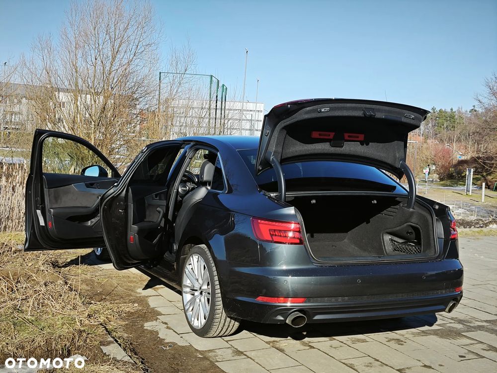 Audi A4 Limousine 40 TFSI design - 10