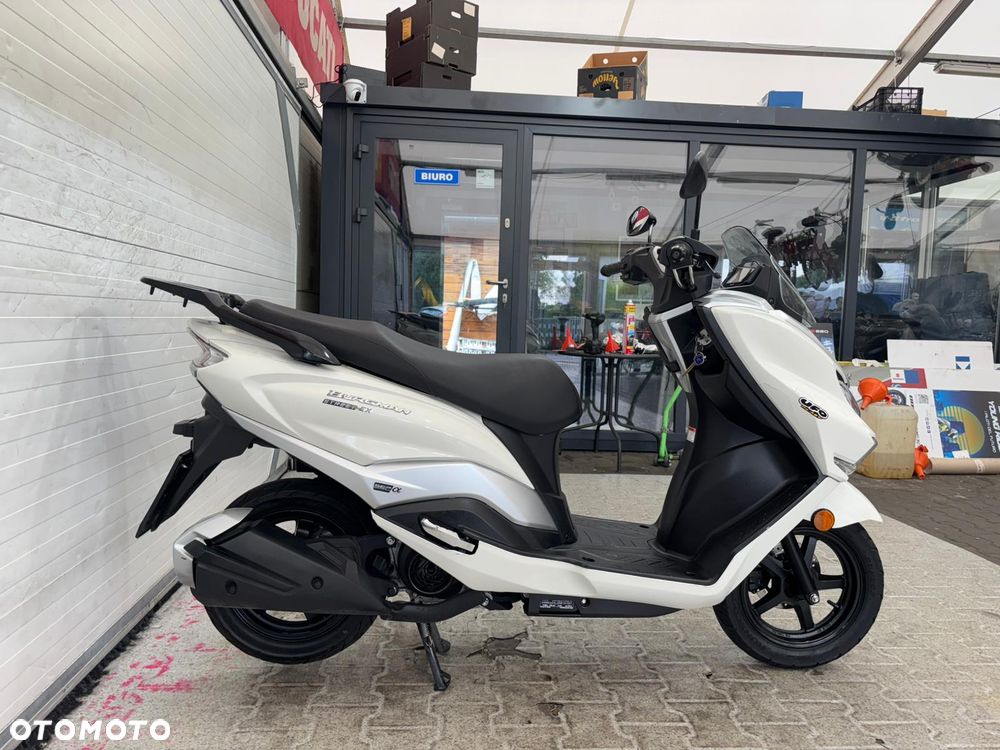 Suzuki Burgman - 9