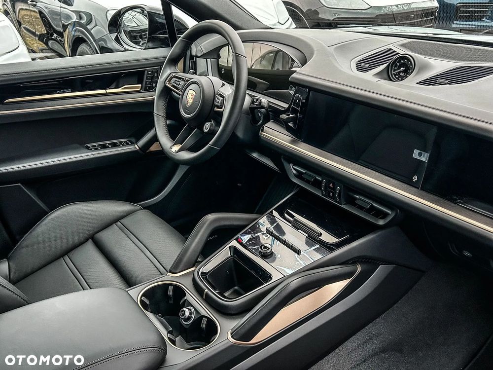 Porsche Cayenne S E-Hybrid PHEV Black Edition - 16