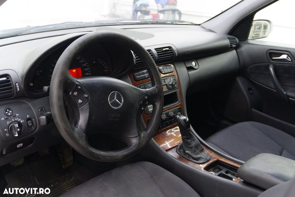 Mercedes-Benz C - 7