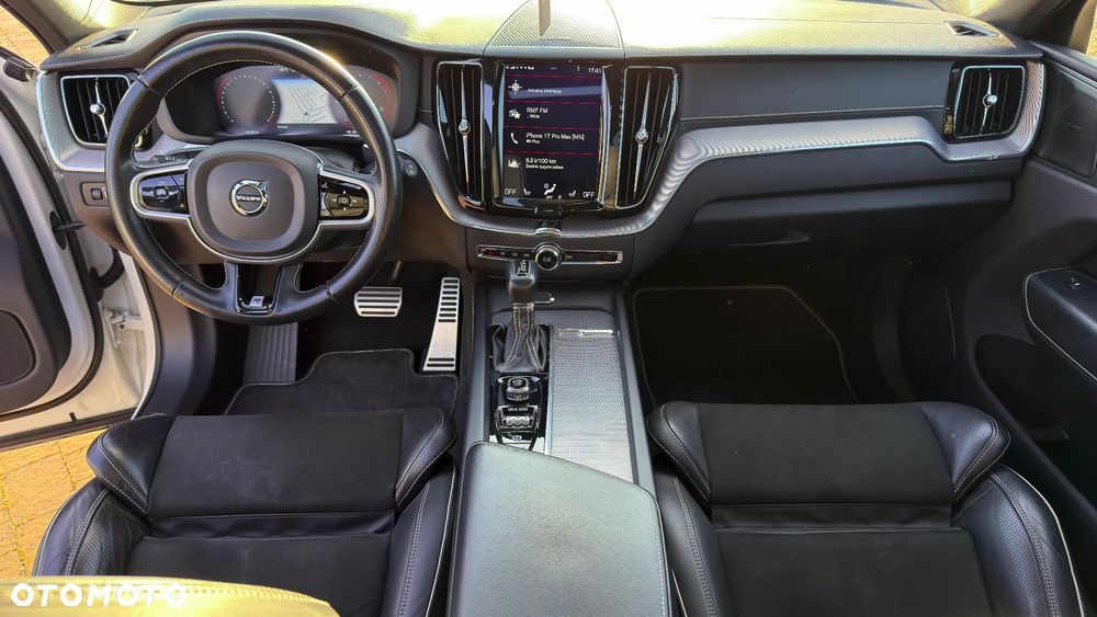 Volvo XC 60 D5 AWD Geartronic RDesign - 20
