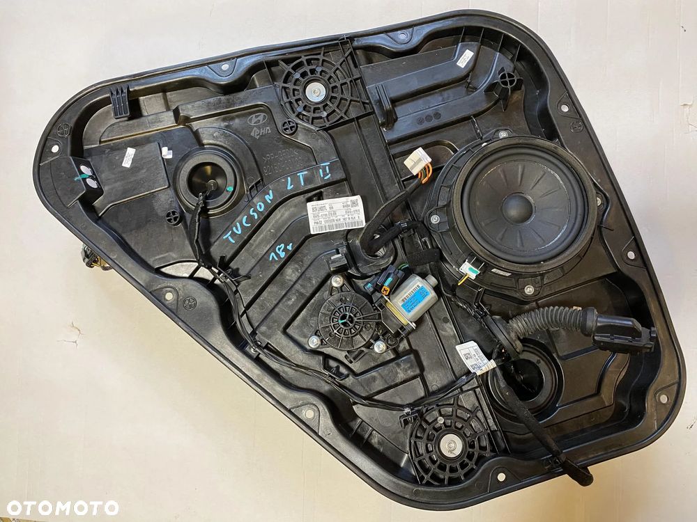 Podnośnik szyby Hyundai Tucson III lift 2018 lewy tył OE