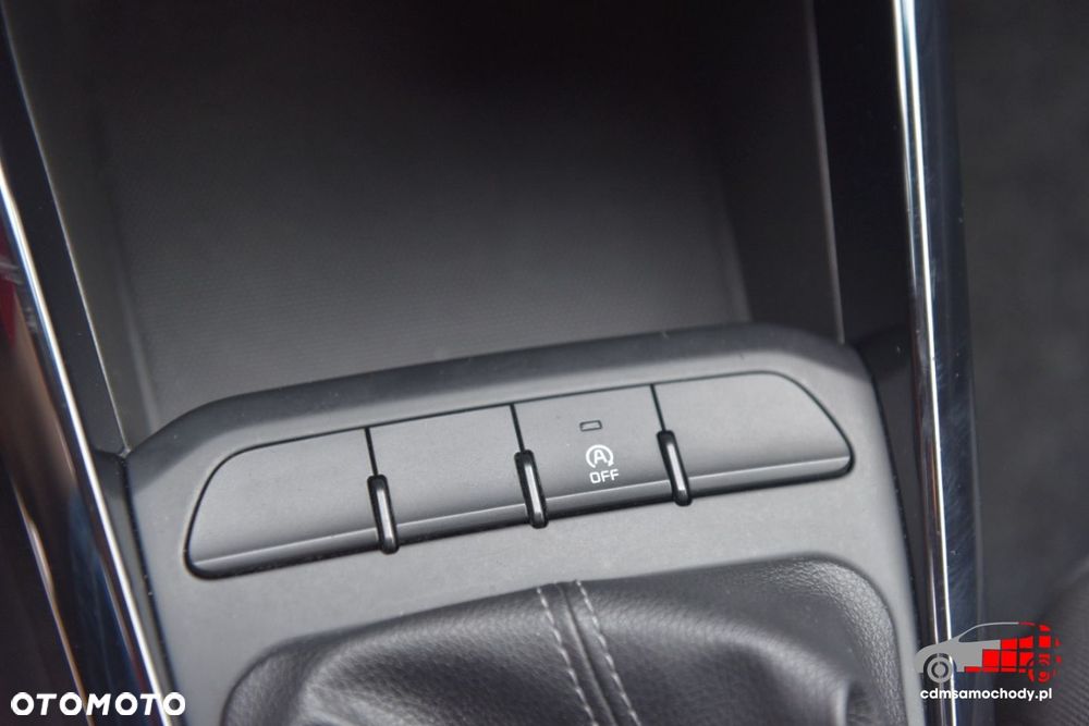 Kia Stonic - 33