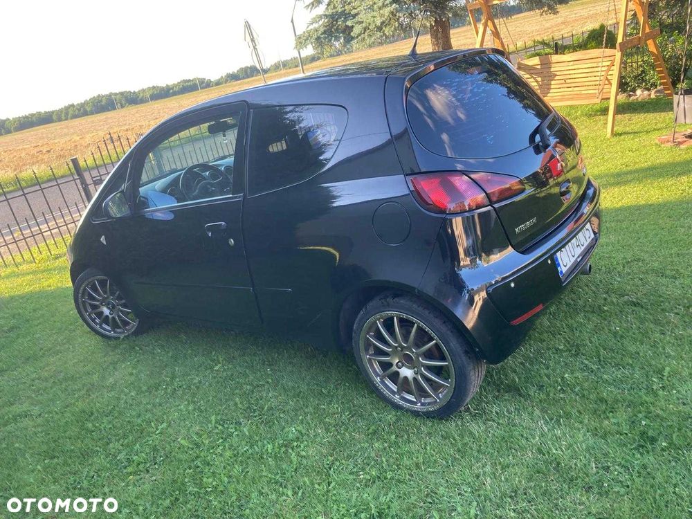 Mitsubishi Colt - 3