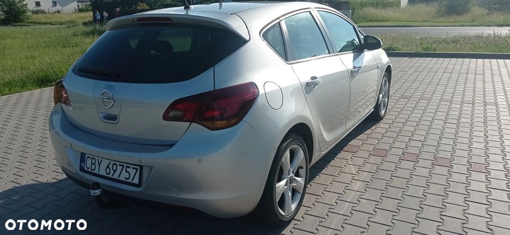 Opel Astra 1.7 CDTI - 4