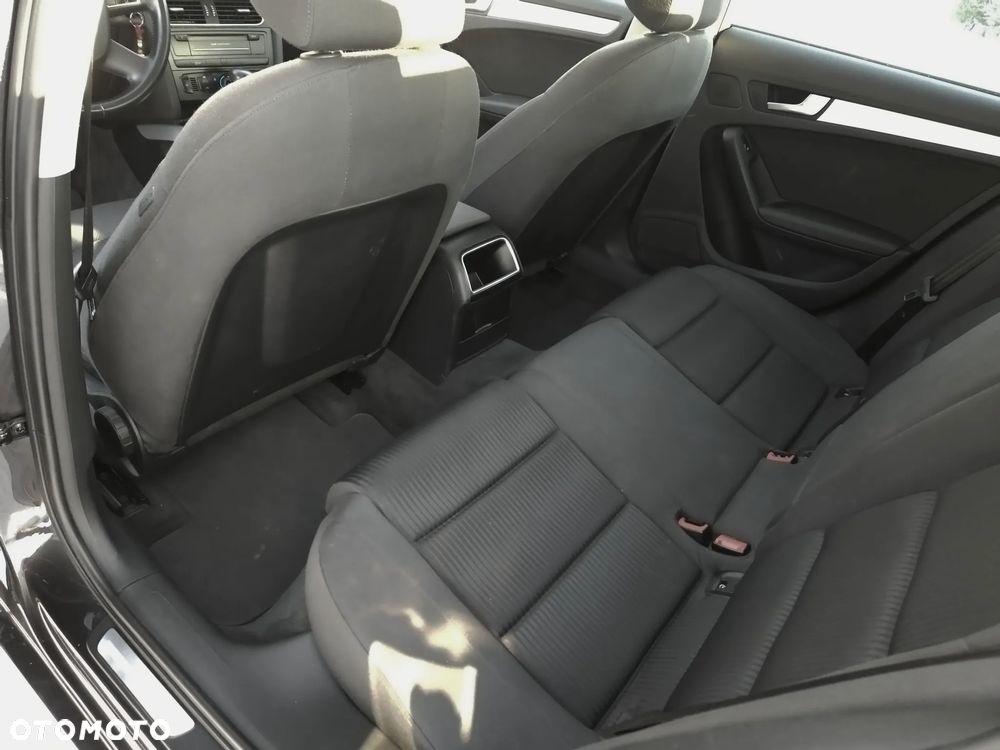 Audi A4 Limousine - 9