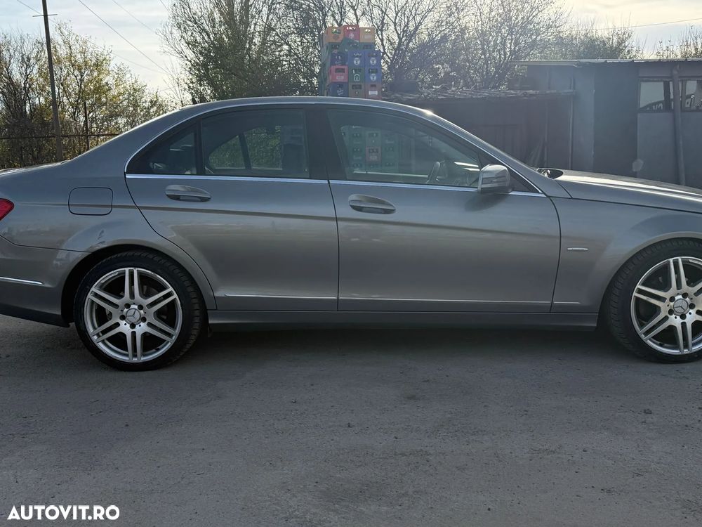 Mercedes-Benz C 200 CDI DPF (BlueEFFICIENCY) 7G-TRONIC Avantgarde - 9