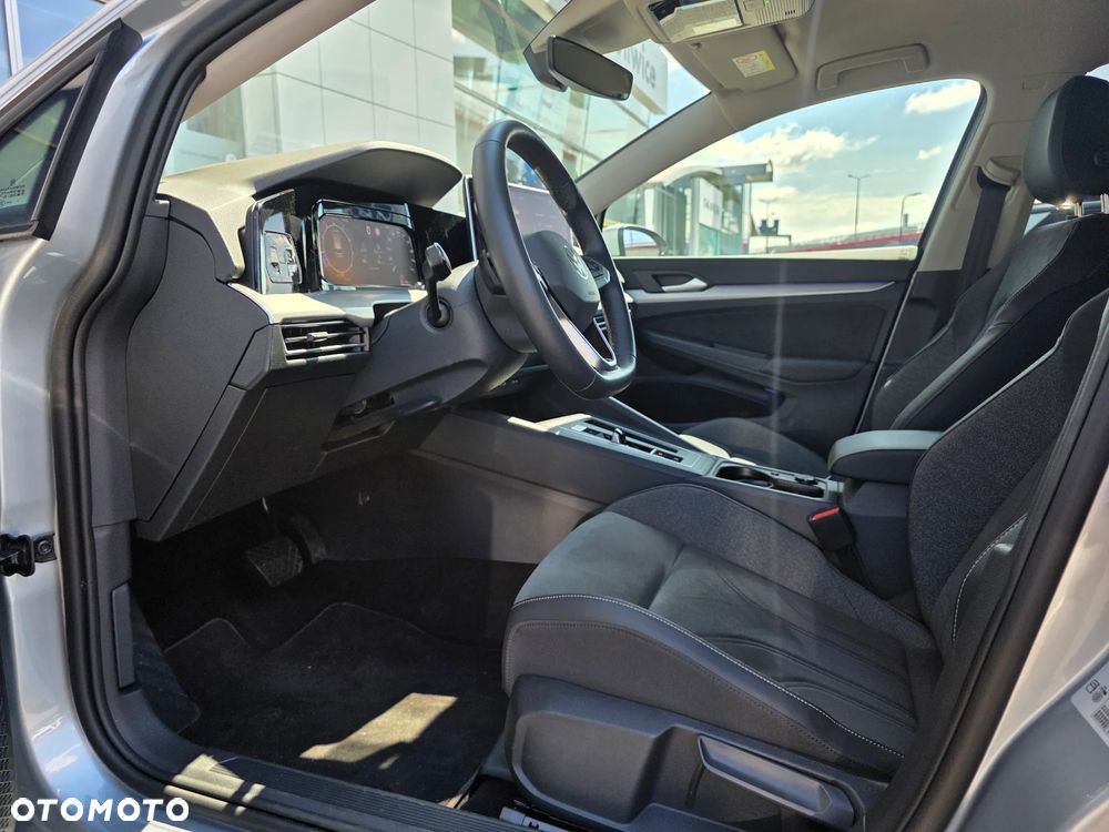 Volkswagen Golf Variant 1.5 eTSI mHEV Life Plus DSG - 17