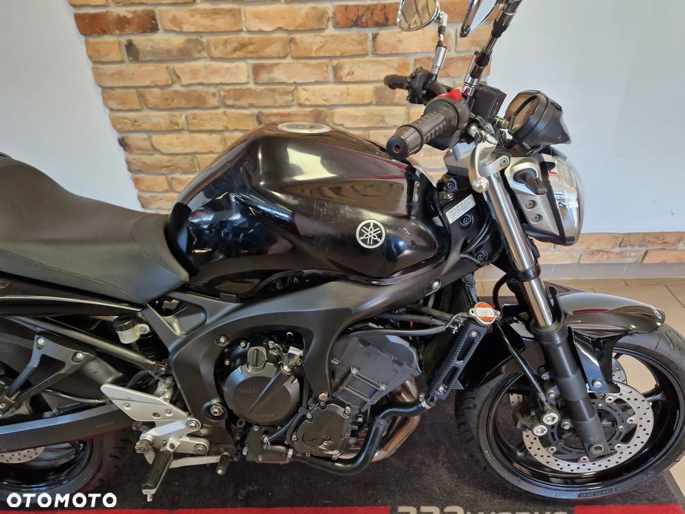 Yamaha FZ6 - 18