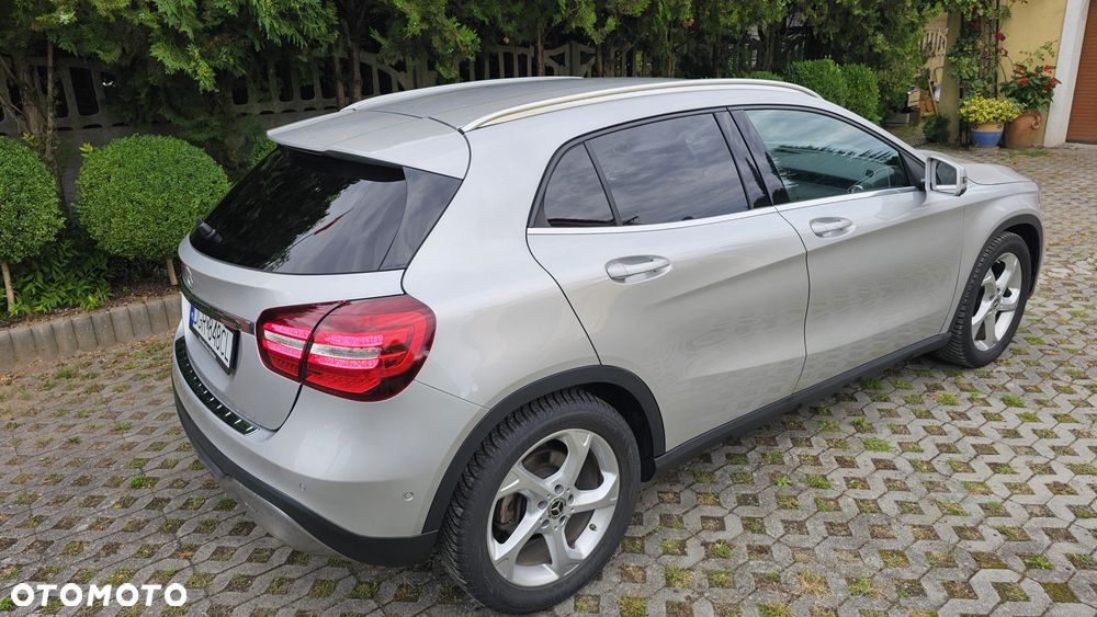 Mercedes-Benz GLA - 3
