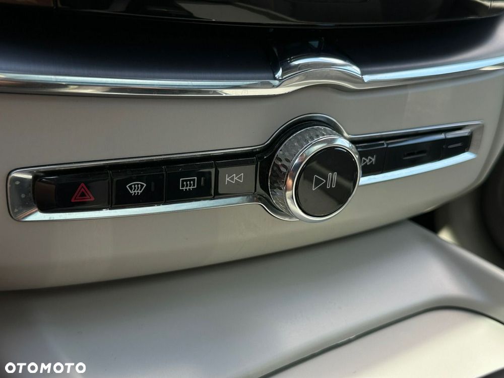 Volvo XC 60 - 28