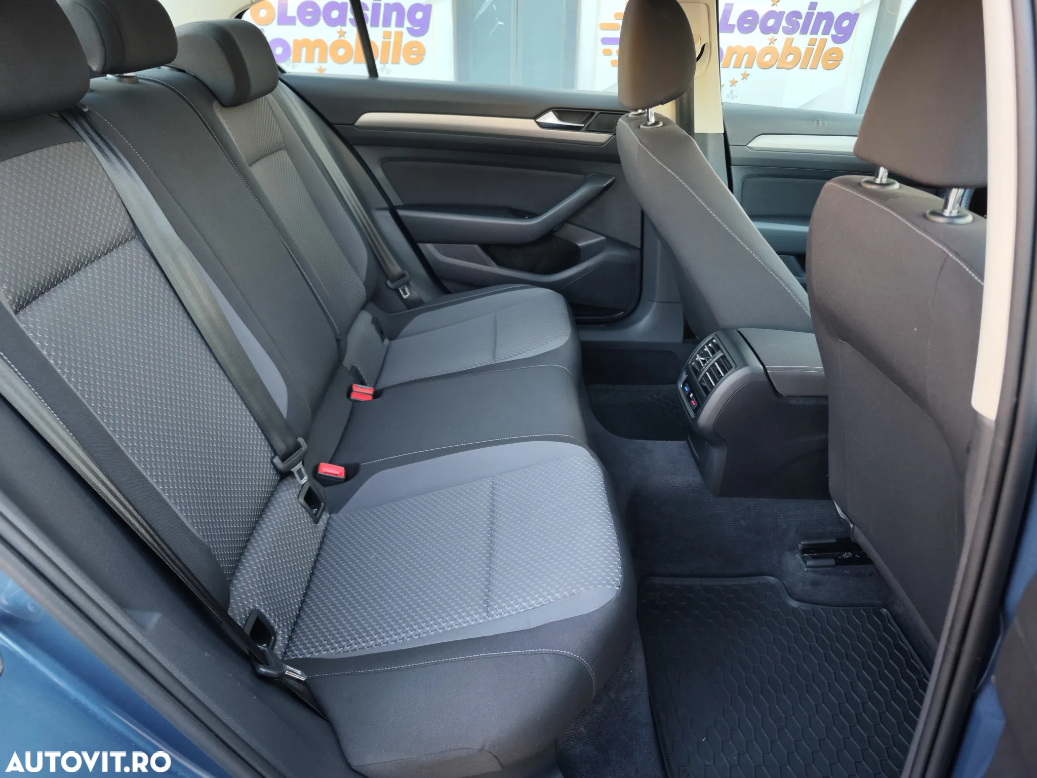 Volkswagen Passat 2.0 TDI Comfortline - 27