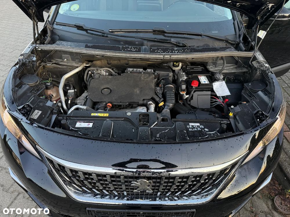 Peugeot 3008 BlueHDi 130 Stop & Start EAT8 Allure - 9