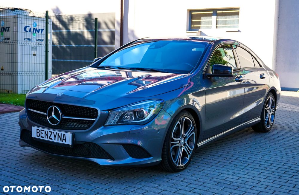 Mercedes-Benz CLA 200 7G-DCT UrbanStyle Edition - 16