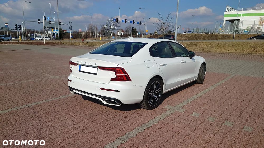 Volvo S60 T8 Twin Engine AWD Geartronic RDesign - 5