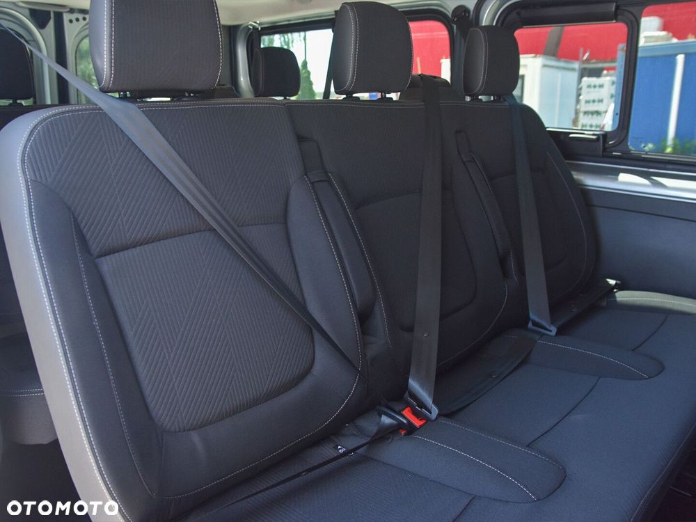 Renault Trafic - 16