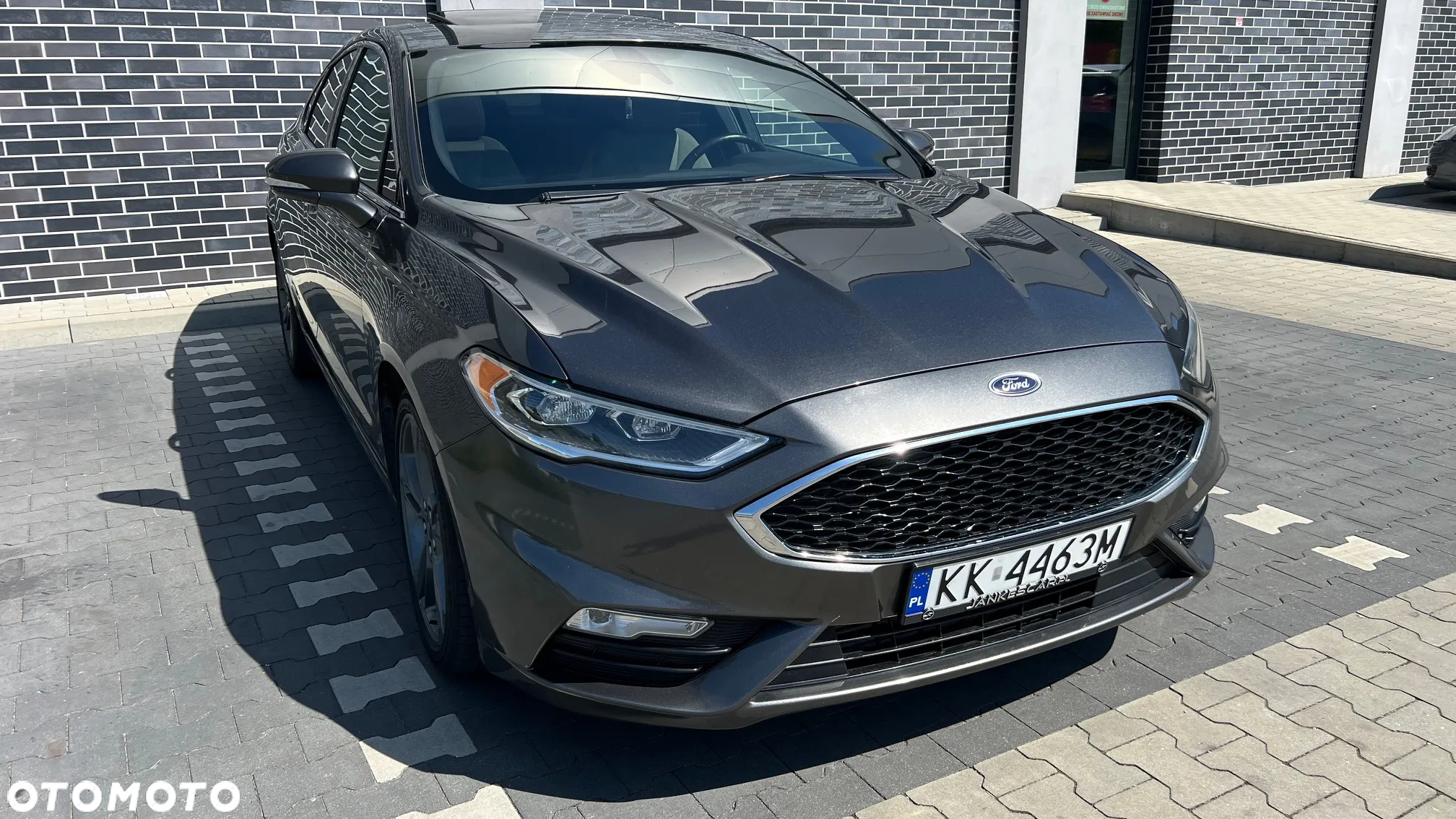 Ford Fusion - 2