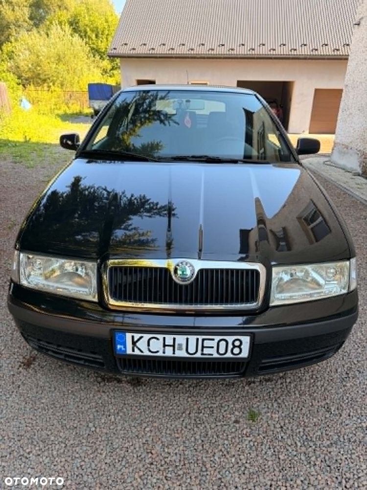 Skoda Octavia 1.6 Tour - 7
