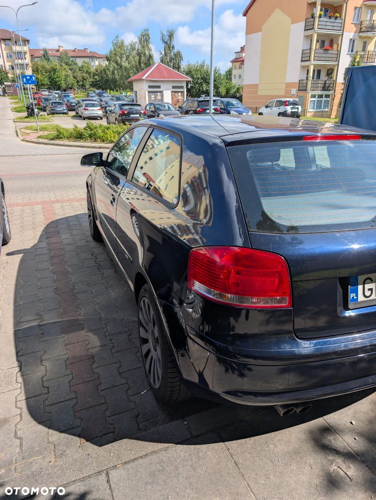 Audi A3 3-drzwiowe 1.4 TFSI S line Sportpaket - 4