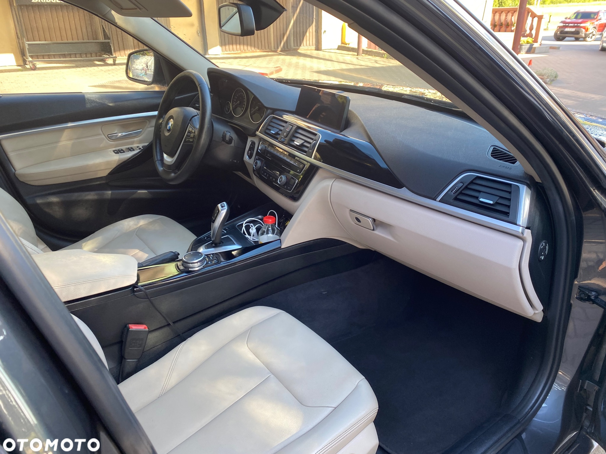 BMW Seria 3 320d Luxury Line - 12