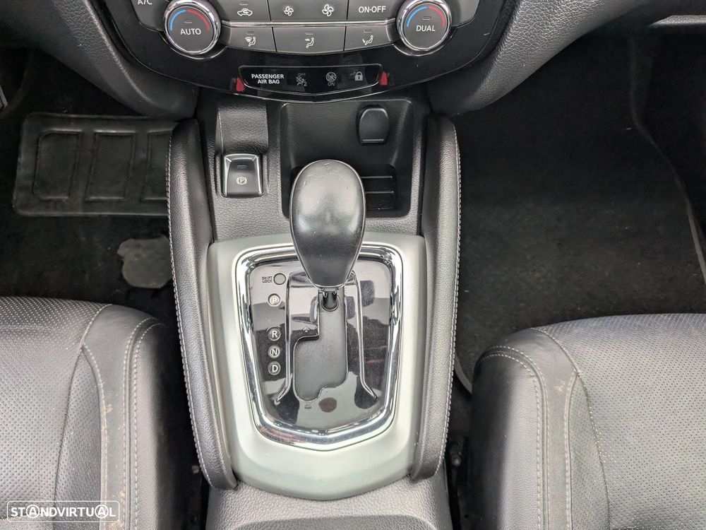 Nissan Qashqai 1.6 dCi Tekna Premium Pele Preta Xtronic - 16