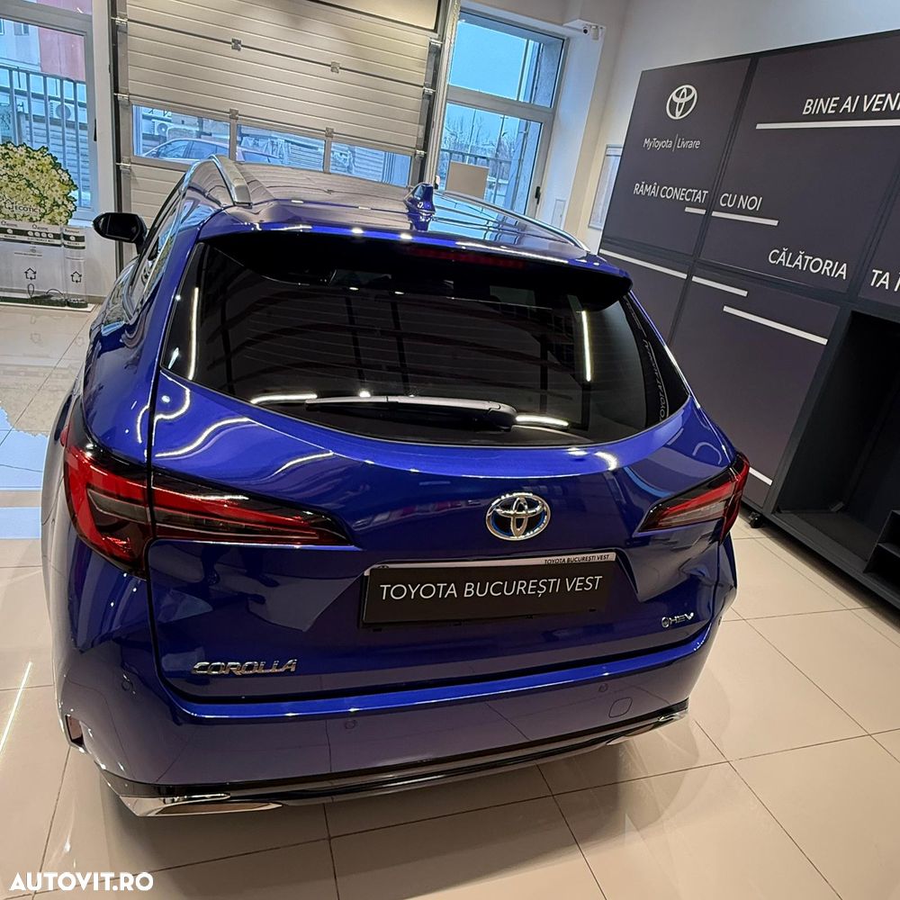 Toyota Corolla 1.8 HSD Dynamic - 17