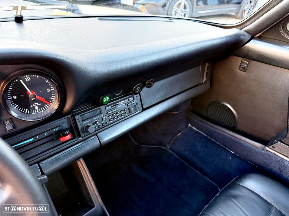 Porsche 911 Série G - 13