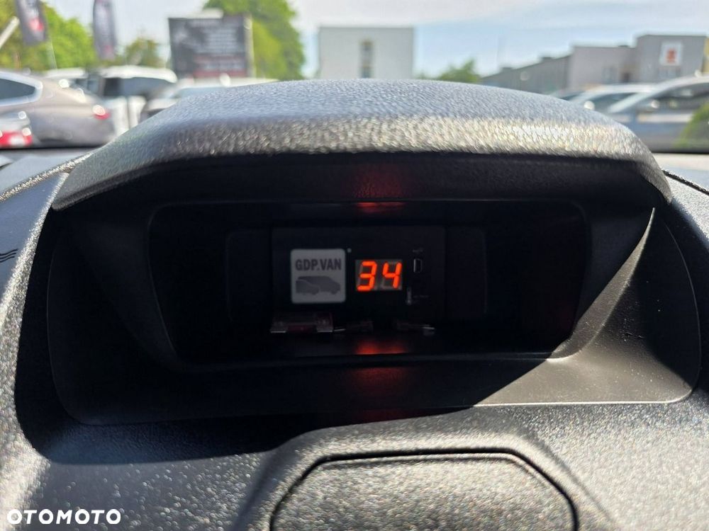Ford Transit Connect - 14