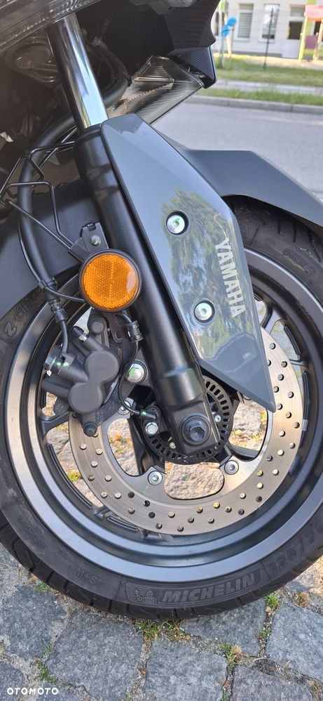 Yamaha X-max - 10