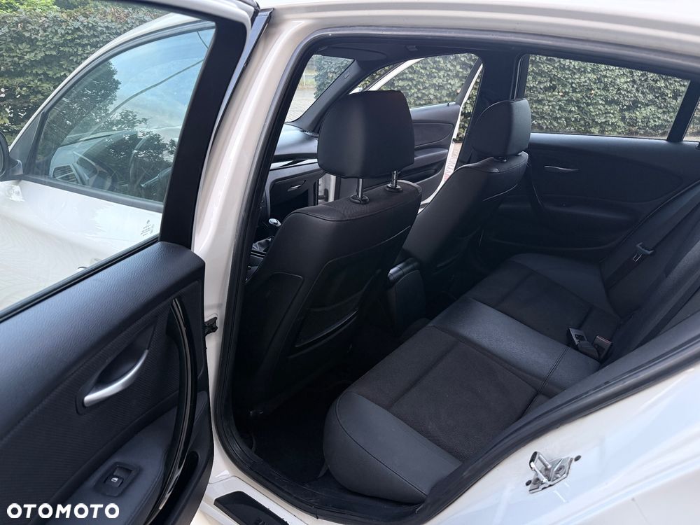 BMW Seria 1 - 29
