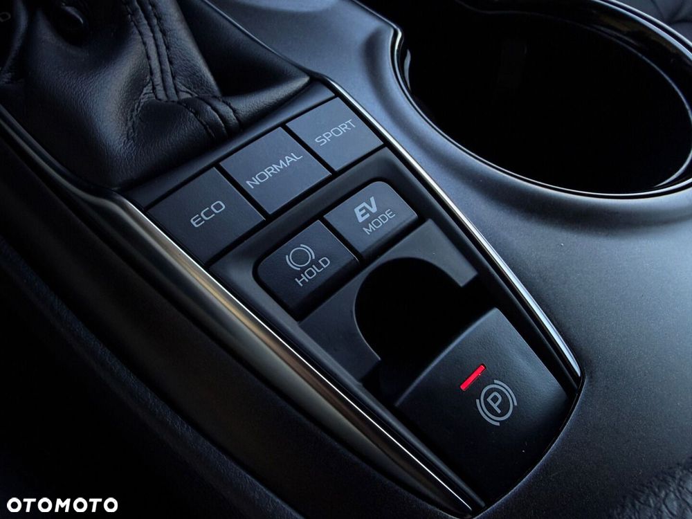 Toyota Camry 2.5 Hybrid Comfort CVT - 23