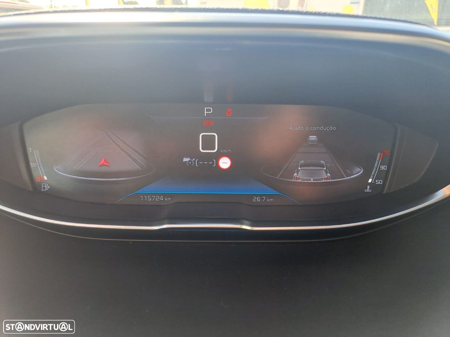 Peugeot 5008 1.5 BlueHDi Allure EAT8 - 17