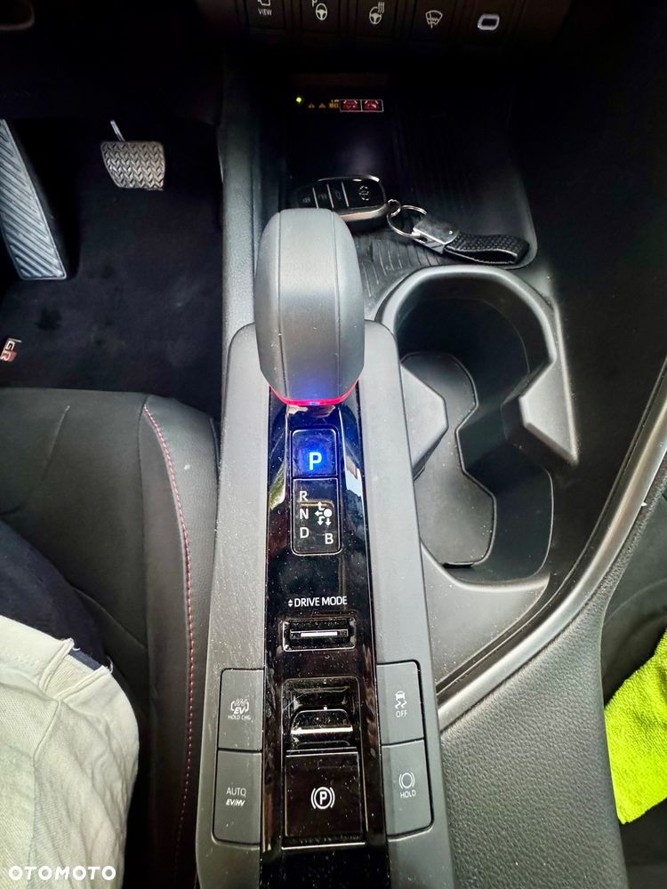 Toyota C-HR - 21