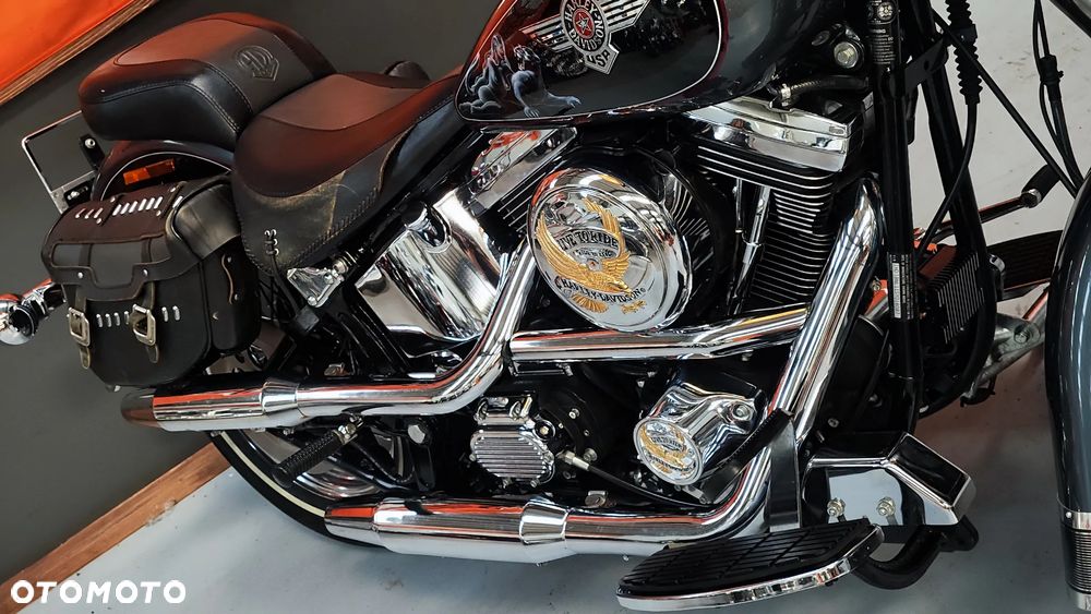 Harley-Davidson Softail Deluxe - 25