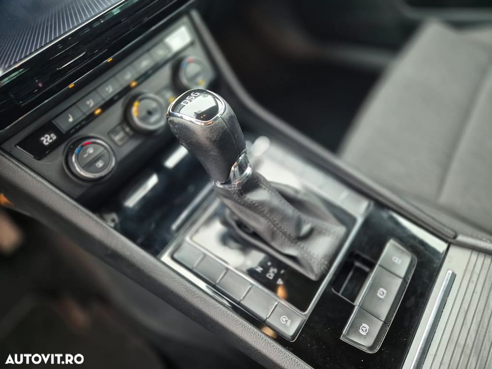 Skoda Superb 2.0 TDI DSG Ambition - 13