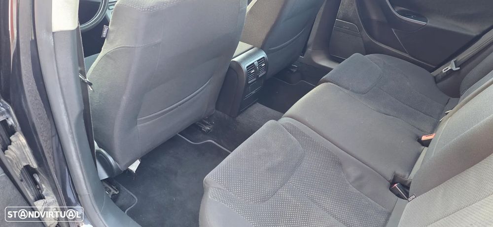 VW Passat Variant 1.9 TDI Confortline - 11
