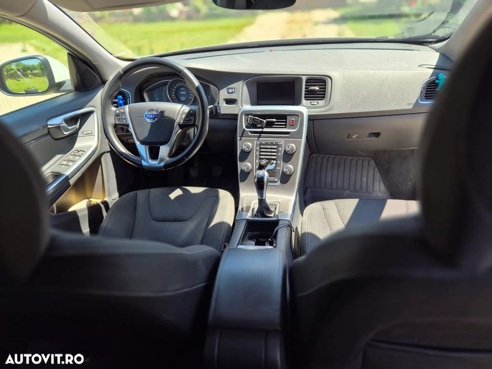 Volvo V60 D3 DRIVe Kinetic - 8
