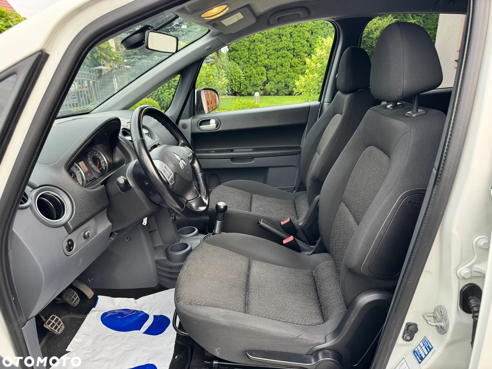 Mitsubishi Colt 1.3 Polar - 26