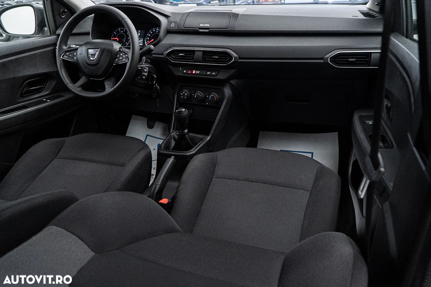 Dacia Logan TCe 90 MT6 Comfort - 3