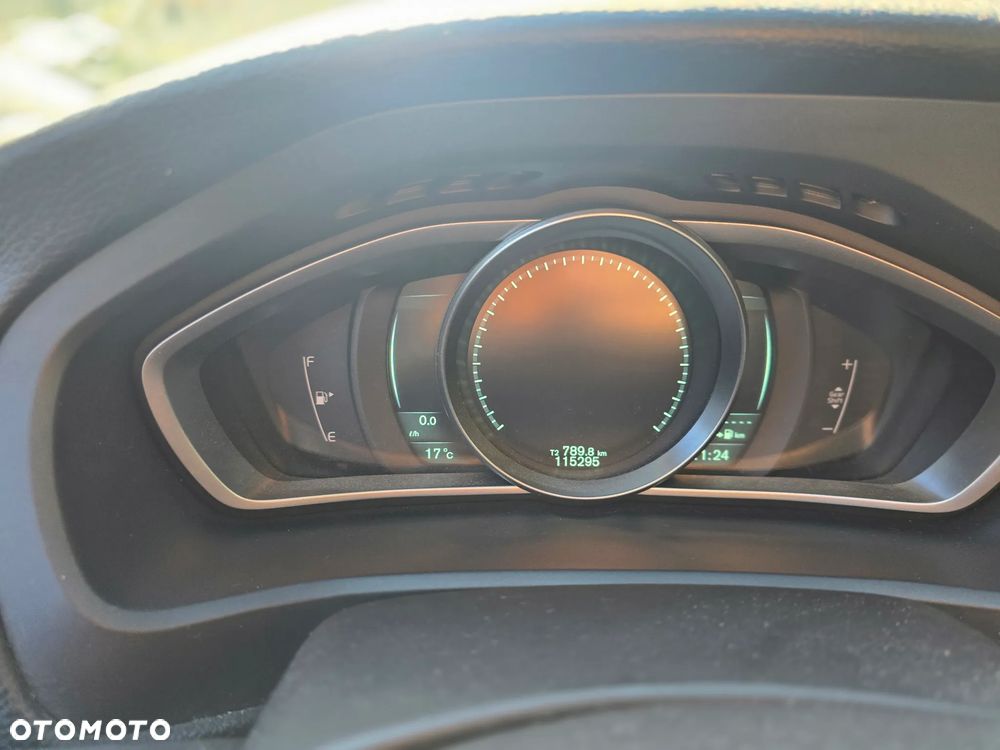 Volvo V40 - 12