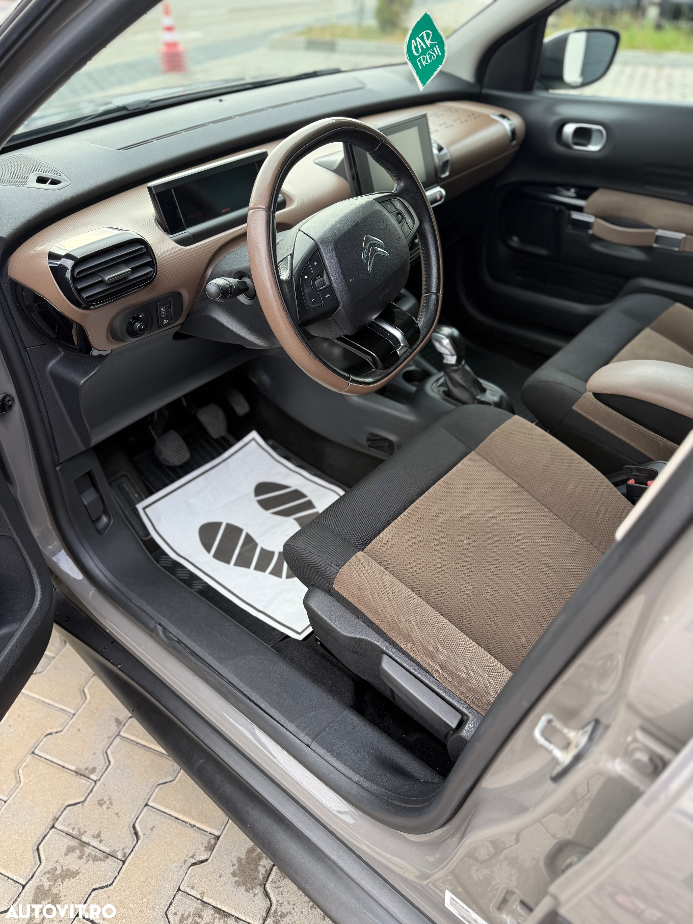 Citroën C4 Cactus PureTech 82 Feel Edition - 9