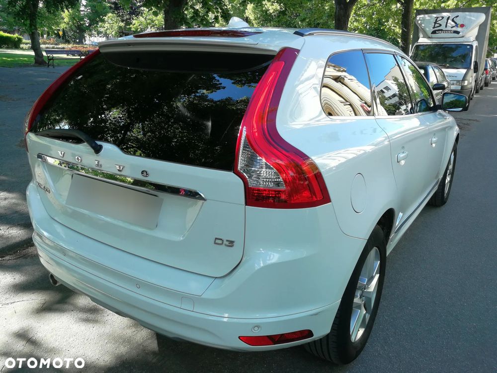 Volvo XC 60 D3 Drive-E Summum - 3