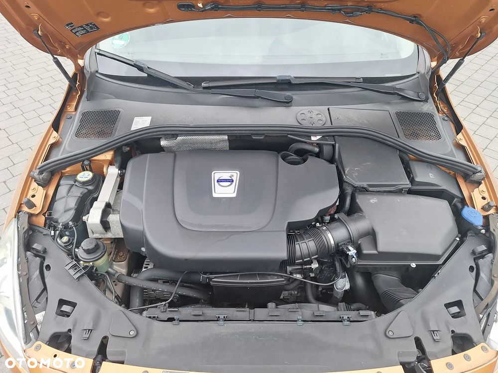 Volvo S60 D3 Geartronic - 23