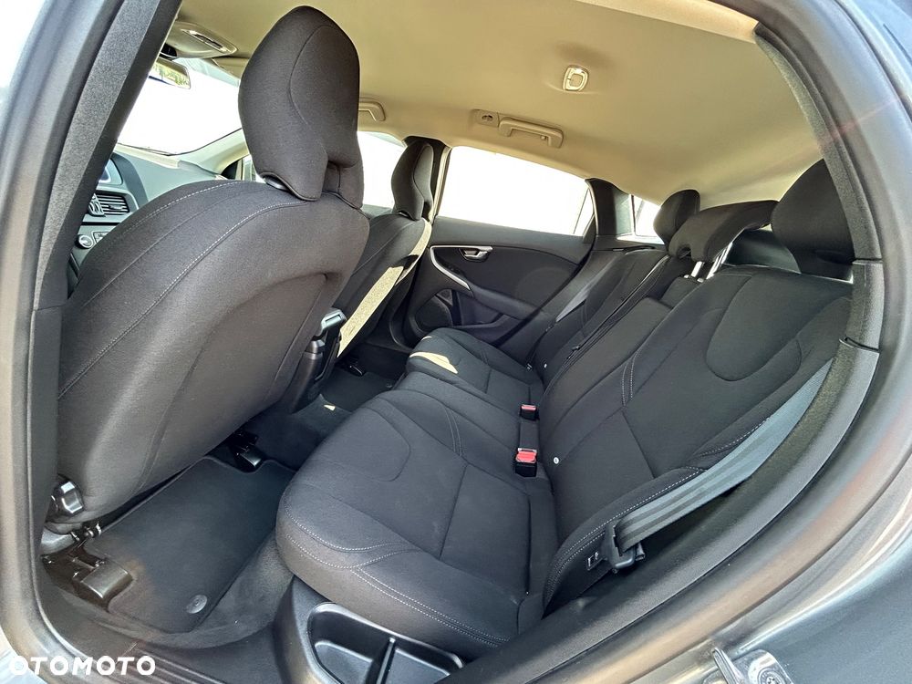 Volvo V40 T3 Drive-E Momentum - 7