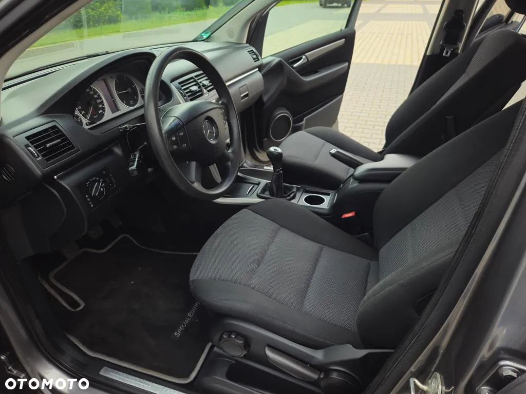 Mercedes-Benz Klasa B 180 CDI DPF Special Edition - 36
