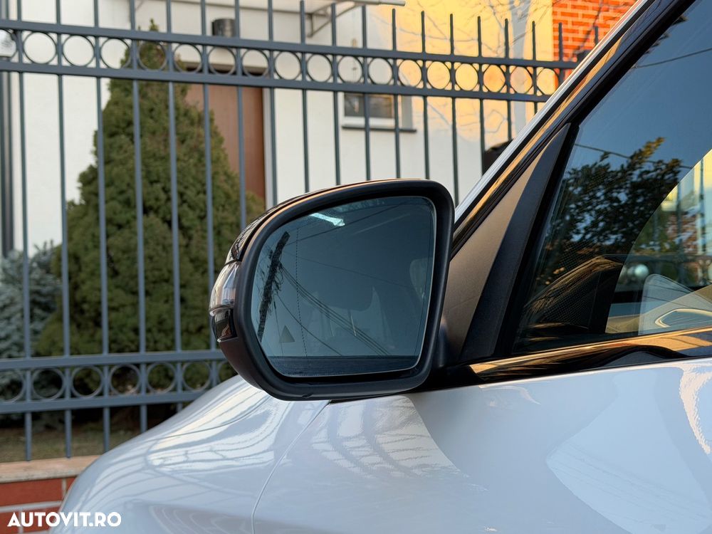 Mercedes-Benz GLC 300 4MATIC MHEV - 13